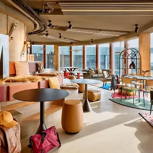 Moxy Luxembourg Airport Hotel Niederanven